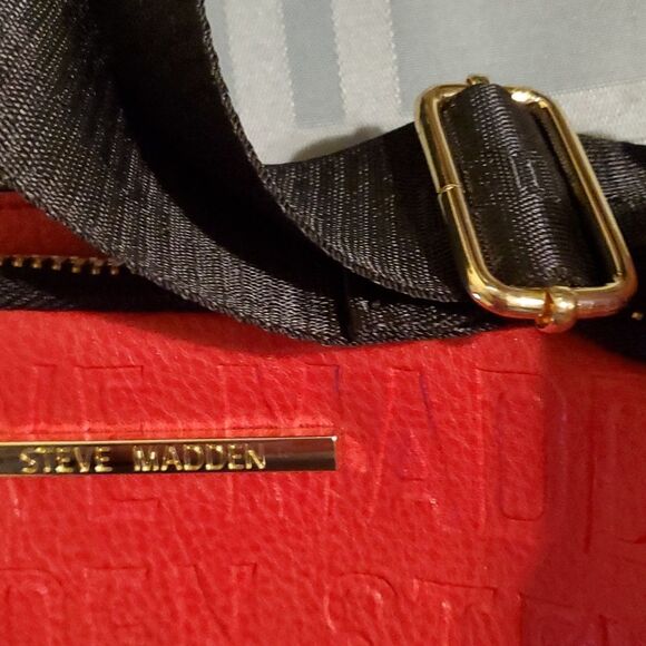 Steve Madden Crossbody Purse - Picture 4 of 7